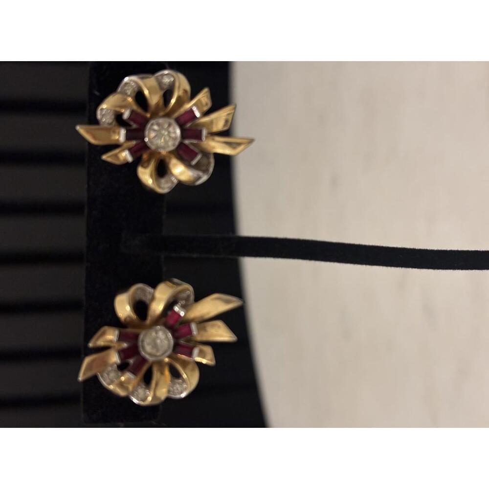 Vintage Gold Tone and Red Rhinestone Clip-On Earrings